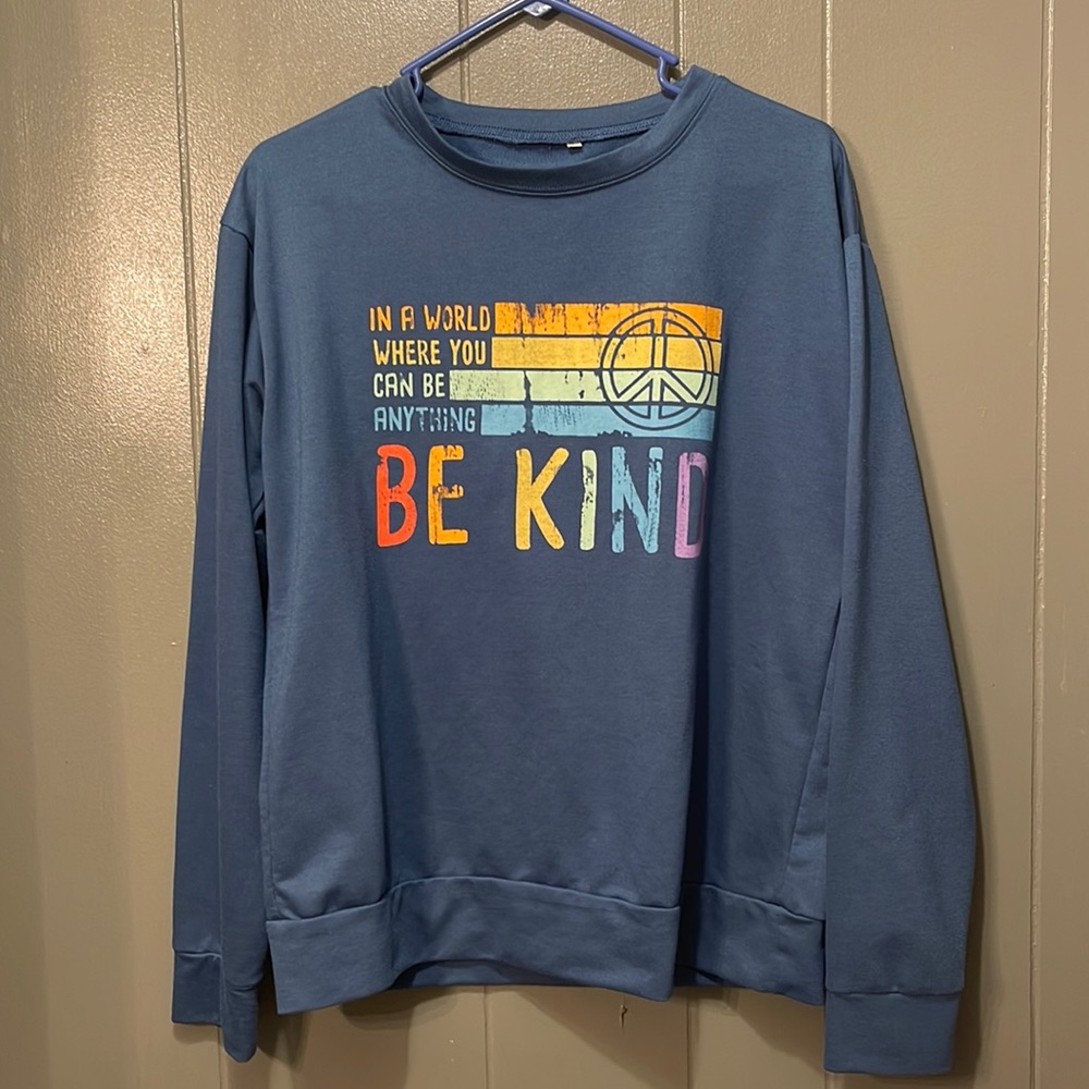 Lightweight sweatshirt. Size Large. Navy blue with print